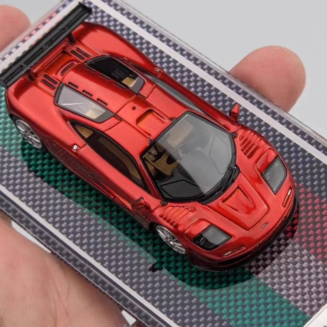 1:64 Scale McLaren F1 LM Model Car 4 1:64 Scale McLaren F1 LM Model Car - Image 4