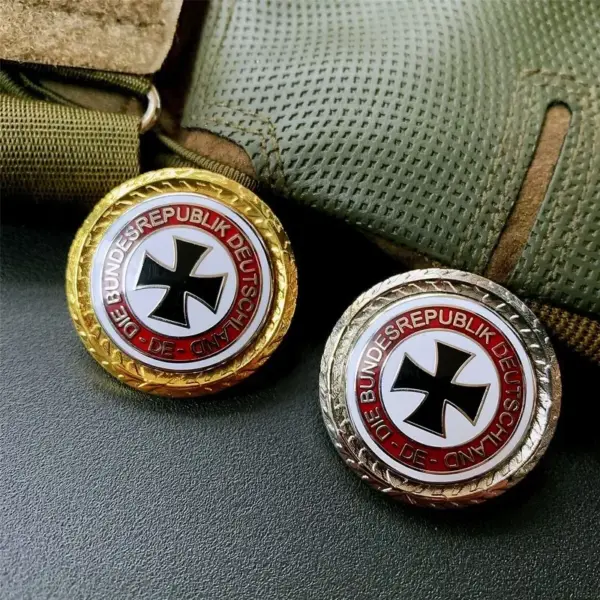 Prussian Maltese Cross Medal Decorative Brooch - Image 2