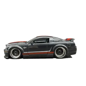 1:24 Ford Mustang Shelby GT500KR Diecast Model 13 S65b113a93b0e4553aa4587e404976dc0P