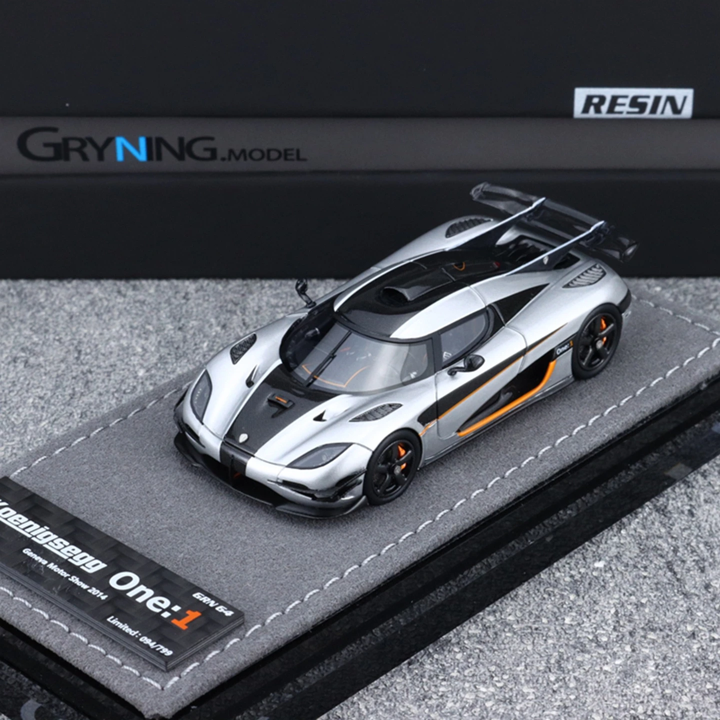1:64 Koenigsegg One:1 Model by TOMICA 6 1:64 Koenigsegg One:1 Model by TOMICA - Image 6