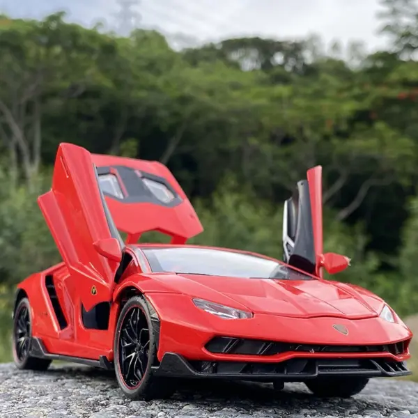 1:24 Scale Lamborghini Centenario Diecast Model - Image 3