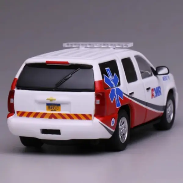 Tahoe Rescue AMR Safety Vehicle Model 1:64 - Image 3