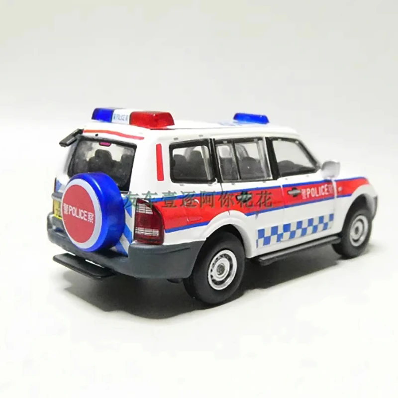 1/64 Scale Pajero 2003 Police Alloy Model Car 3 1/64 Scale Pajero 2003 Police Alloy Model Car - Image 3