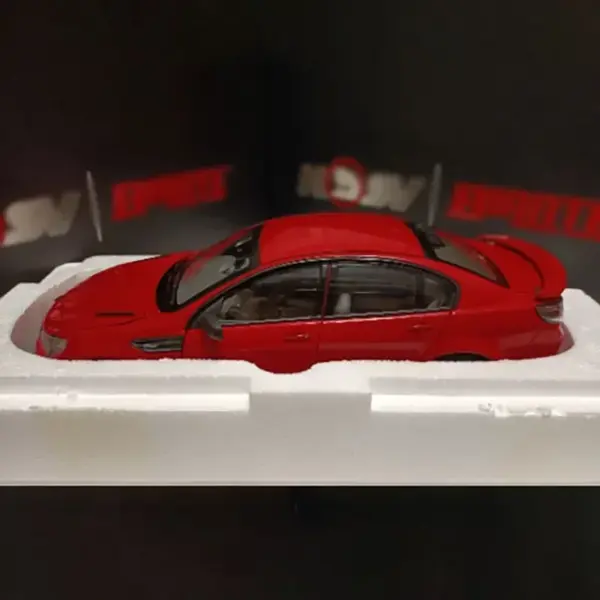 1:18 Scale Holden HSV GTSR Diecast Model Red - Image 6