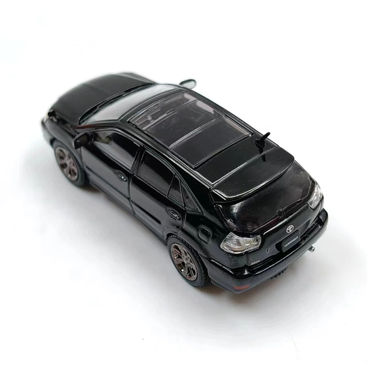 2003 Toyota Harrier Diecast Model in Black 6 2003 Toyota Harrier Diecast Model in Black - Image 6