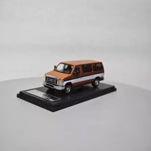1/64 Scale Ford E350 Van Diecast Model 12 S73141b41b06745bd85e5b18f7f19ed3dr