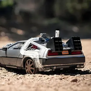 DeLorean DMC-12 1:24 Scale Diecast Model 9 S734486db3deb4f5ab99be8c0c2c5c5e4N