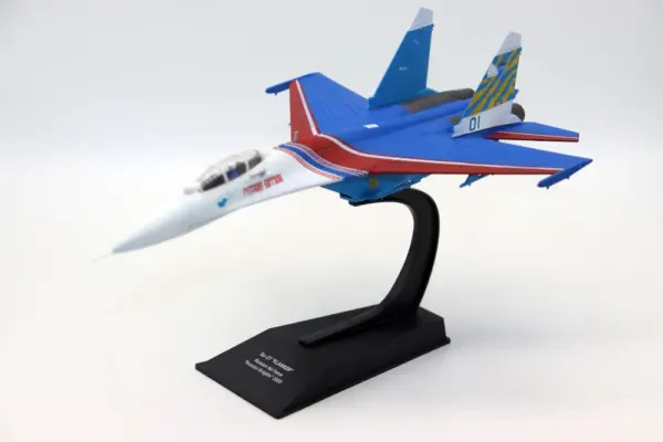 1:100 Scale Su-27 Flanker Fighter Jet Model - Image 6