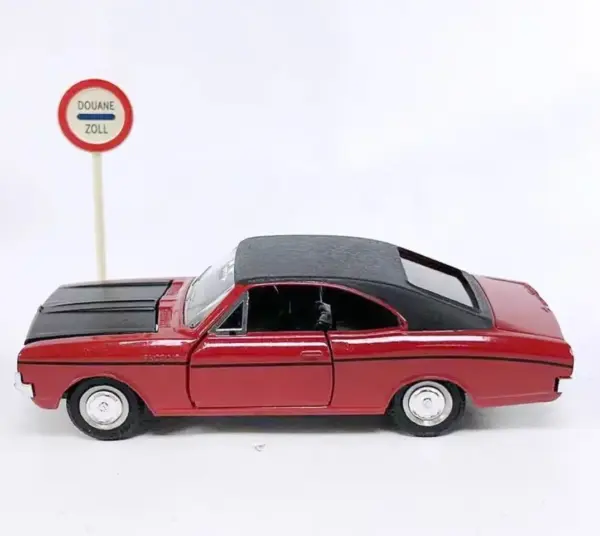 Dinky Toys 1:43 Scale Red Opel Commodore Model - Image 4