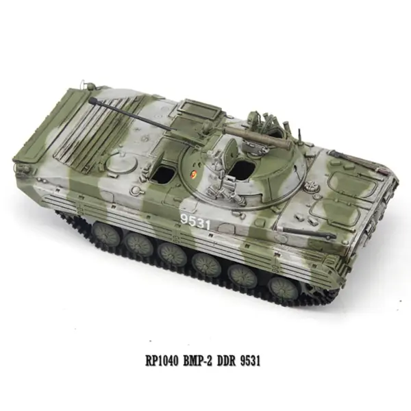 1/72 Scale BMP-2 Infantry Fighting Vehicle Model - Image 2