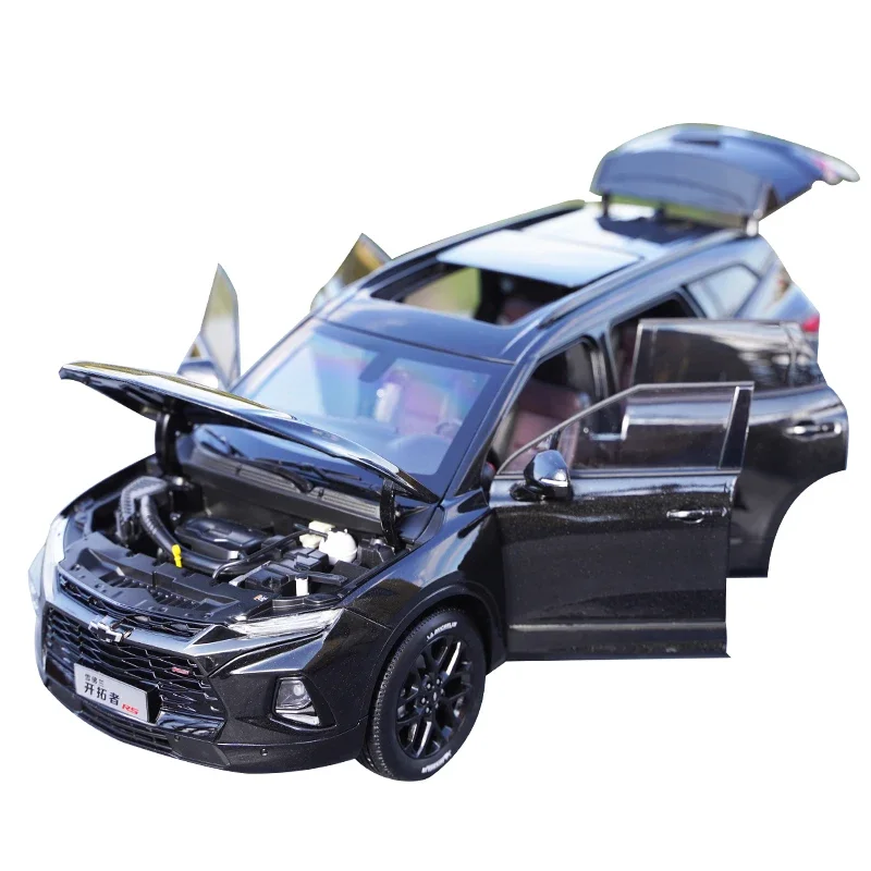 1:18 SAIC GM Chevrolet Blazer RS Model SUV 5 1:18 SAIC GM Chevrolet Blazer RS Model SUV - Image 5