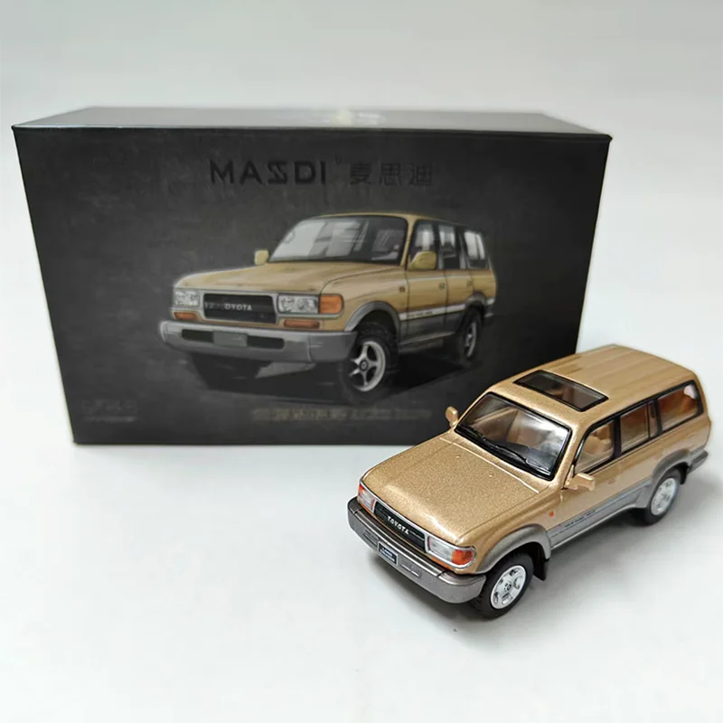 MASSDI Diecast 1/64 Gold Toyota Land Cruiser 3 MASSDI Diecast 1/64 Gold Toyota Land Cruiser - Image 3