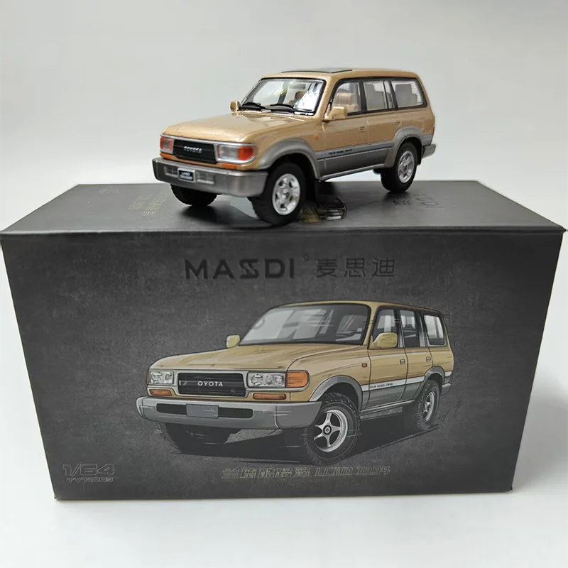 MASSDI Diecast 1/64 Gold Toyota Land Cruiser 2 MASSDI Diecast 1/64 Gold Toyota Land Cruiser - Image 2