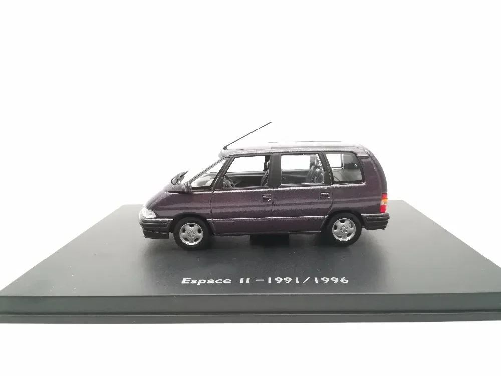 Espace 2 1:43 Diecast Alloy Model Car 2 Espace 2 1:43 Diecast Alloy Model Car - Image 2