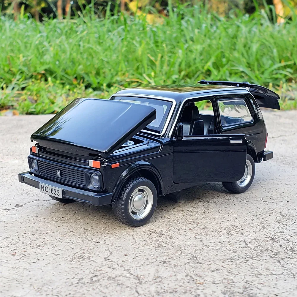 1:32 Scale Lada Niva VAZ-2121 Diecast Model 3 1:32 Scale Lada Niva VAZ-2121 Diecast Model - Image 3