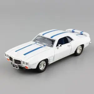 1:43 Scale Pontiac Firebird TRANS AM Model 9 S834cfebcfdf74adfa2e81c906e64fd47w