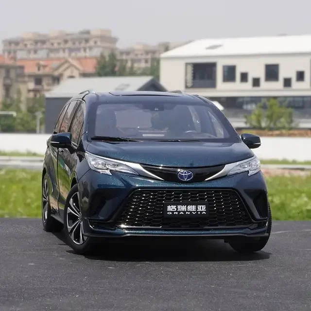 1:18 Scale Diecast Toyota Granvia Model Blue 4 1:18 Scale Diecast Toyota Granvia Model Blue - Image 4