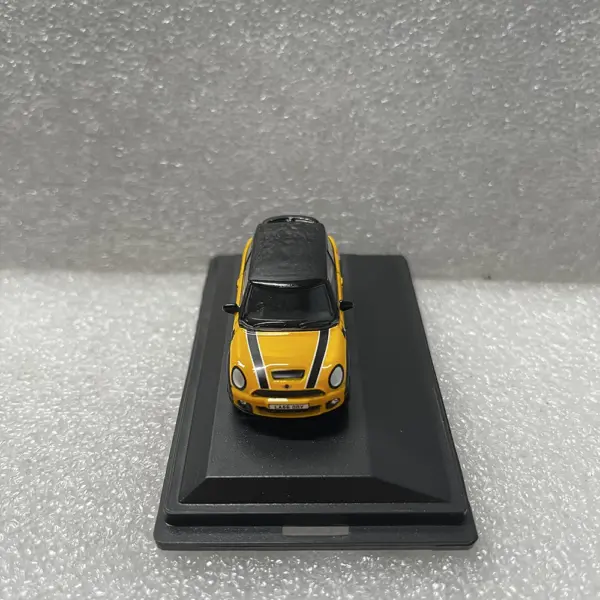 Die-Cast Mini Cooper 1:76 Scale Model - Image 2