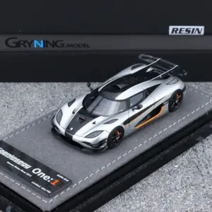 1:64 Koenigsegg One:1 Model by TOMICA 37 S8841159c1fb64c87a835c58bd09d27d9e