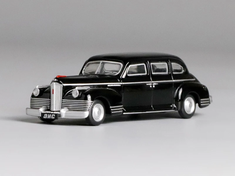 ZIS 110 Diecast Model 1/64 Scale Luxury Limousine 2 ZIS 110 Diecast Model 1/64 Scale Luxury Limousine - Image 2