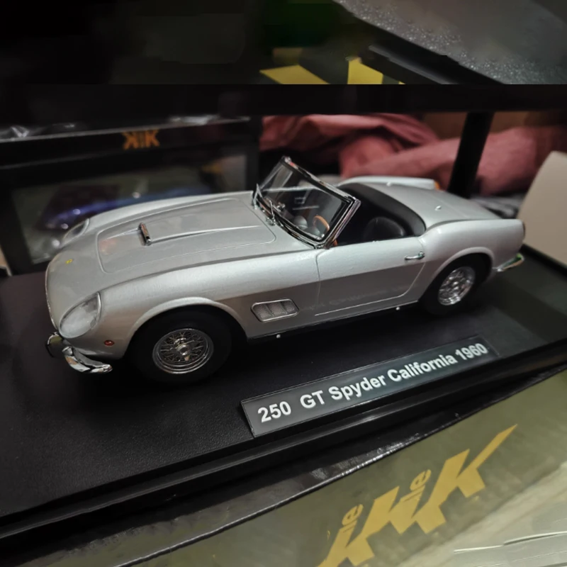 Diecast 1:18 Scale Ferrari 250 GT 1960 Model 14 Diecast 1:18 Scale Ferrari 250 GT 1960 Model - Image 14
