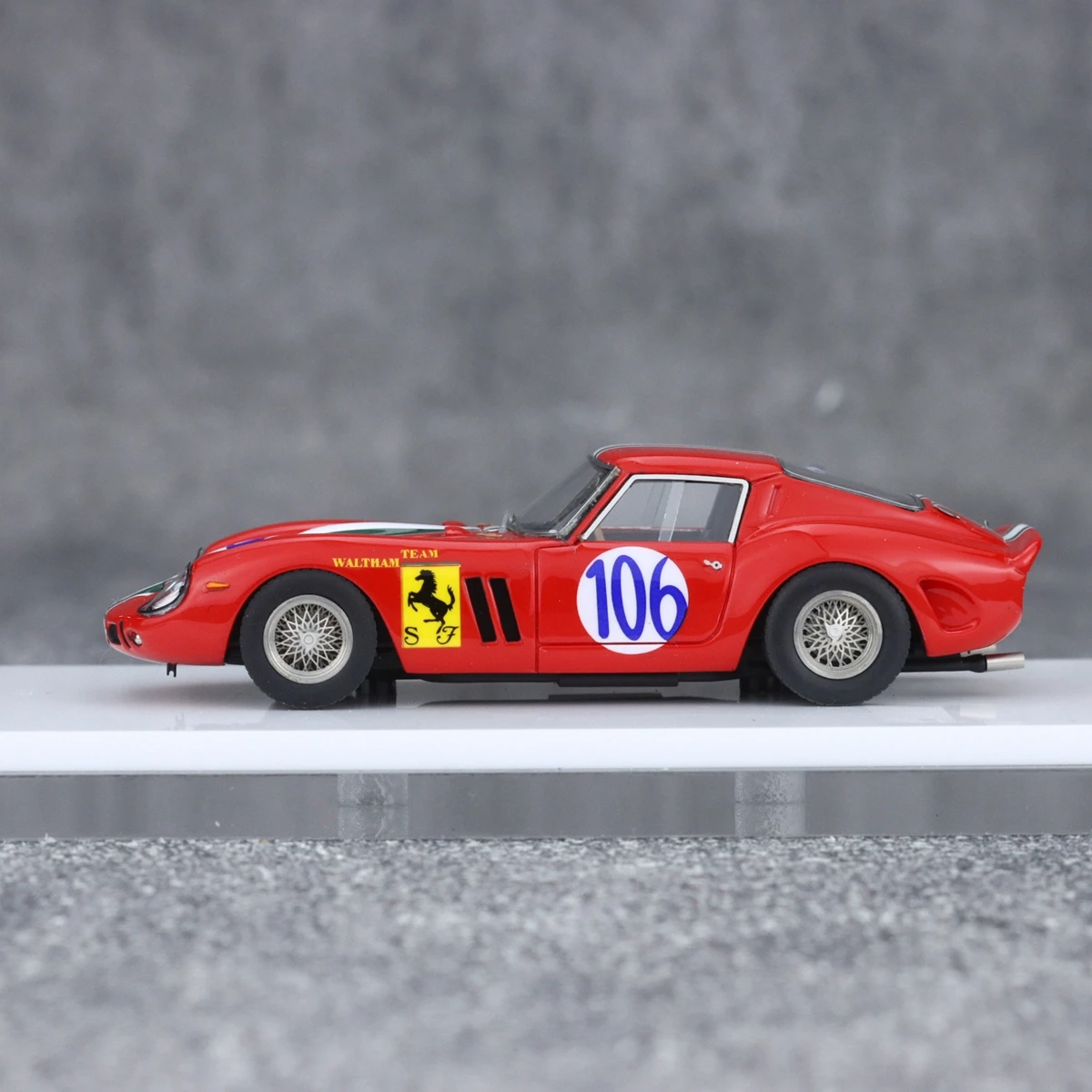 Yuemar 250GTO 1:64 Scale Miniature Cars Set 16 Yuemar 250GTO 1:64 Scale Miniature Cars Set - Image 16