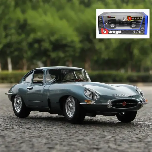 Jaguar E-type 1:18 Scale Diecast Model - Image 8