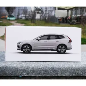1/18 Scale White XC60 2022 Diecast Model 12 S8d766b229b0643ac8f03fc93f075fbd7X