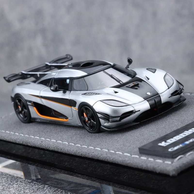 1:64 Koenigsegg One:1 Model by TOMICA 18 1:64 Koenigsegg One:1 Model by TOMICA - Image 18