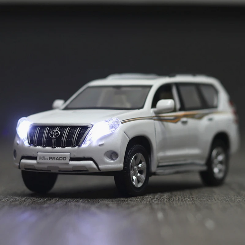 1:32 Black Toyota Prado Diecast Model Car 10 1:32 Black Toyota Prado Diecast Model Car - Image 10