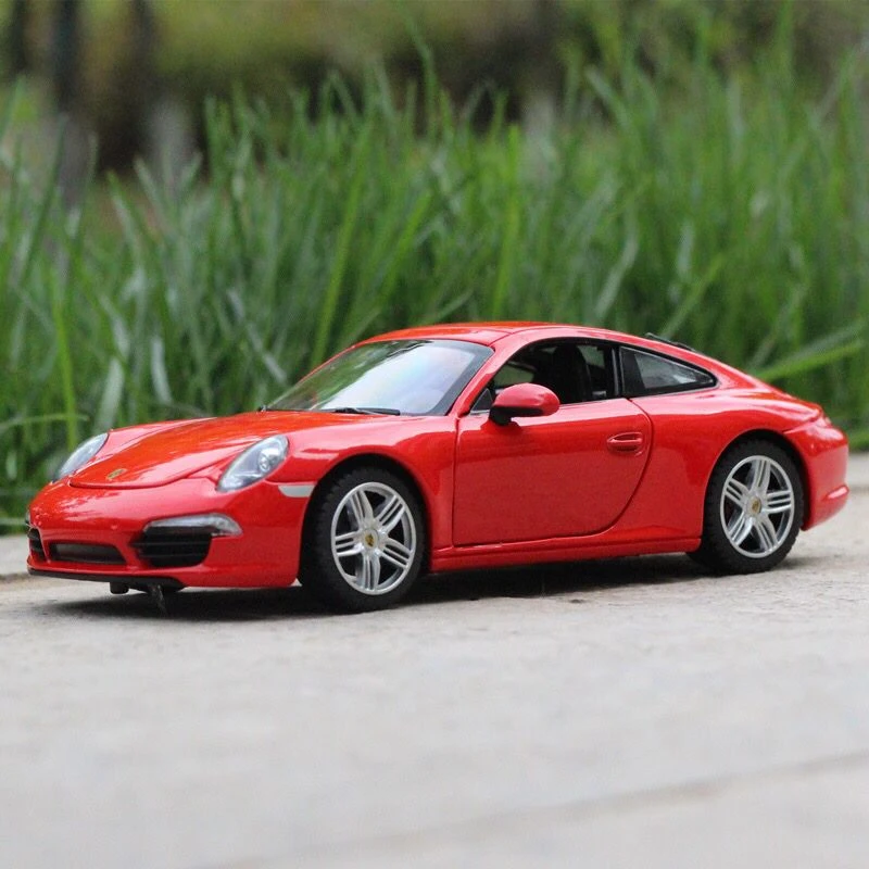 1:24 Scale Red Porsche 911 Carrera Diecast Model 8 1:24 Scale Red Porsche 911 Carrera Diecast Model - Image 8
