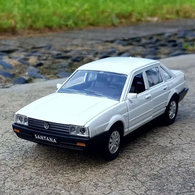 1:32 Volkswagen Santana Diecast Car Model 7 1:32 Volkswagen Santana Diecast Car Model - Image 7