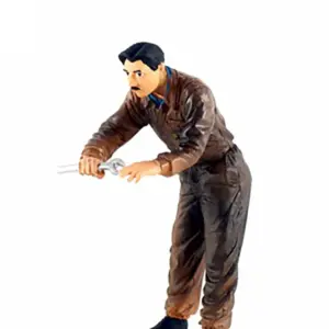 Car Scene Miniature Repairman Figure 1:18 Scale 31 S904ba475779a430780b4ae4b409c5225i