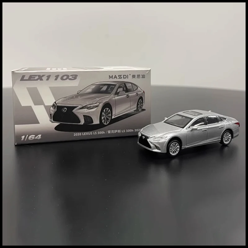 MASSDI 1/64 Lexus LS 500H Diecast Model 4 MASSDI 1/64 Lexus LS 500H Diecast Model - Image 4