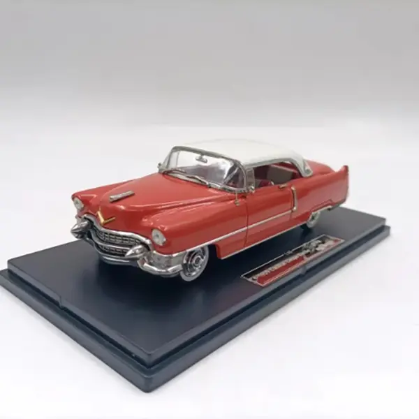 1:43 Scale Cadillac Coupe DeVille Alloy Model - Image 9
