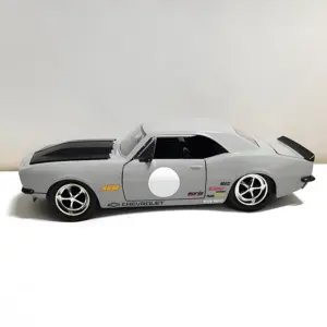 1967 Camaro 1:24 Scale Diecast Model Car 9 S947f2a5479d14dd2a11e89d4ea8f8fcdh