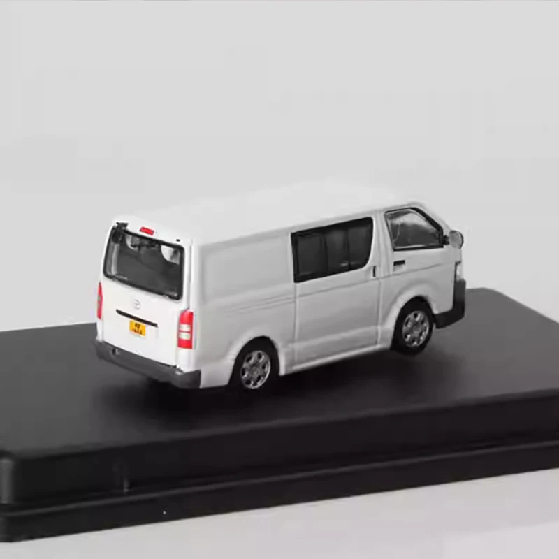 1/76 Scale Toyota Van Diecast Model 6 1/76 Scale Toyota Van Diecast Model - Image 6