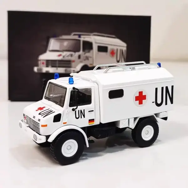 Unimog U1300L Diecast Model 1:64 Scale - Image 5