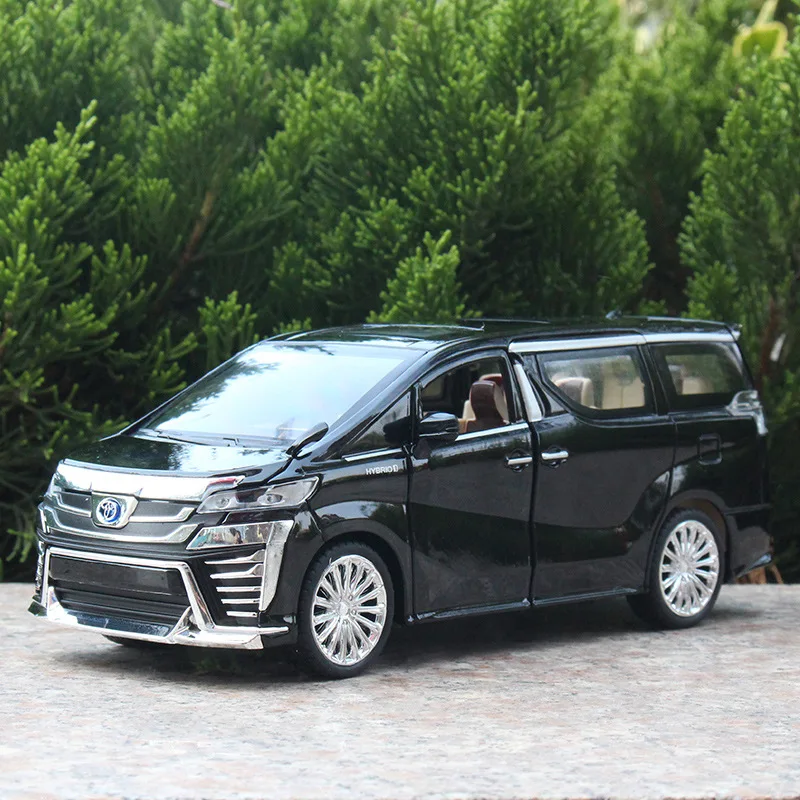 1:24 Scale Toyota Vellfire MPV Alloy Model 2 1:24 Scale Toyota Vellfire MPV Alloy Model - Image 2