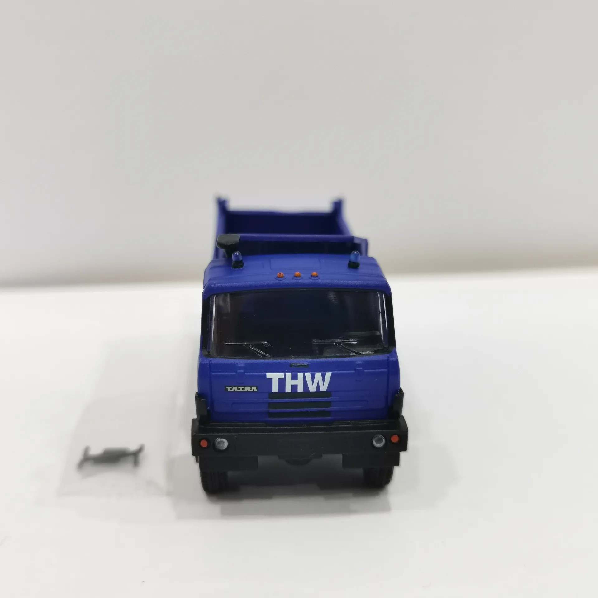 Diecast Tatra 815 Kipper Dump Truck Model 4 Diecast Tatra 815 Kipper Dump Truck Model - Image 4