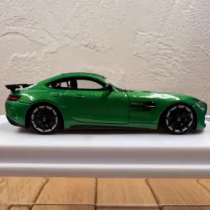 GTR Supercar Diecast Model 1:64 Scale Green 12 S9af61e0f85bb46dd89856365fceb4596Y