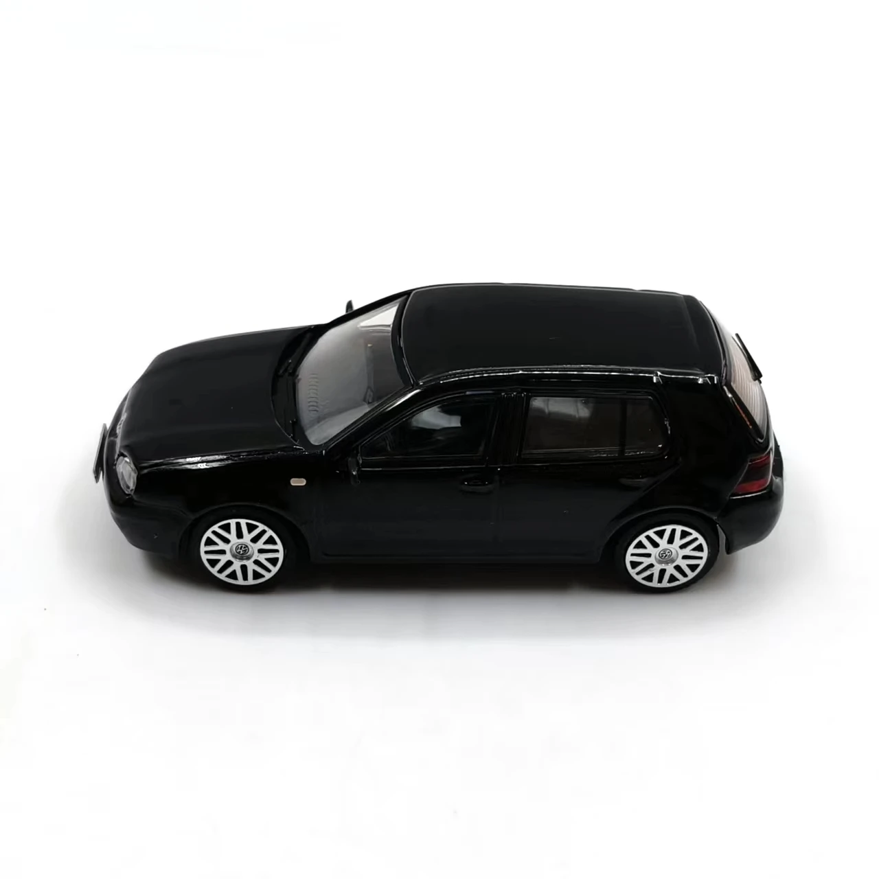 Volkswagen Golf MK4 GTI Diecast Model Car 1:64 3 Volkswagen Golf MK4 GTI Diecast Model Car 1:64 - Image 3