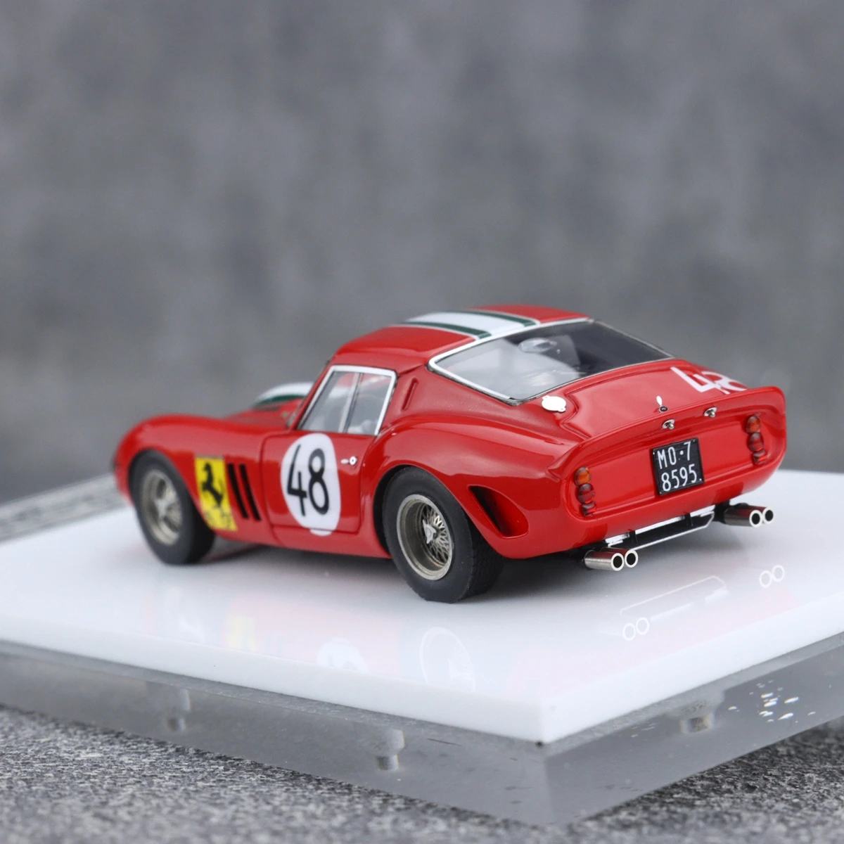 Yuemar 250GTO 1:64 Scale Miniature Cars Set 12 Yuemar 250GTO 1:64 Scale Miniature Cars Set - Image 12