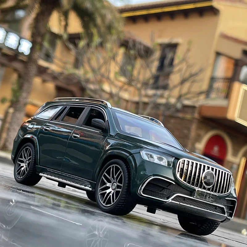 1:24 Mercedes-Benz Maybach GLS63 Diecast Model 7 1:24 Mercedes-Benz Maybach GLS63 Diecast Model - Image 7