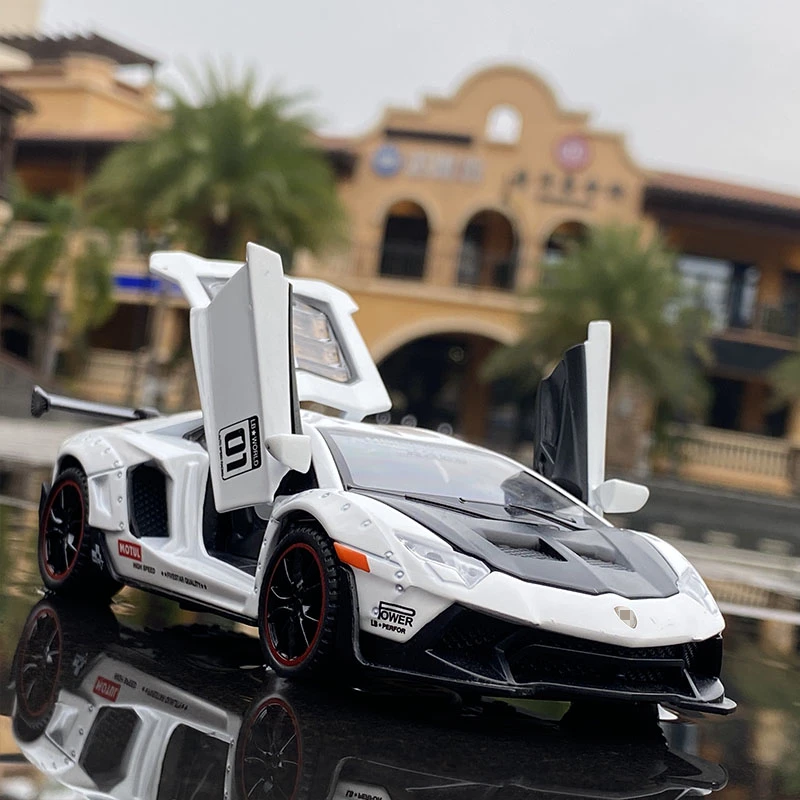 1:32 Lamborghini Aventador LP700 Diecast Model 4 1:32 Lamborghini Aventador LP700 Diecast Model - Image 4