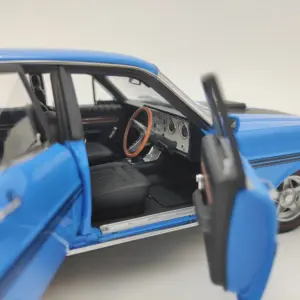 1/18 Scale Ford Falcon Diecast Model Car 9 Sa0f7f6ee9ce64784b6dc651cb33b7881a