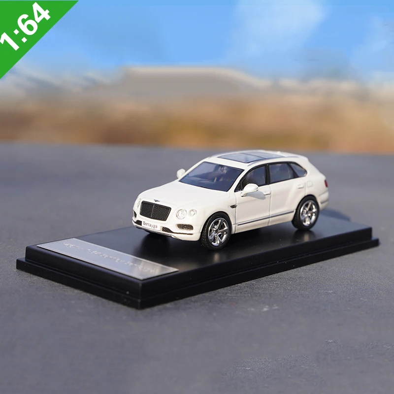 Bentayga SUV 1:64 Scale Diecast Model 6 Bentayga SUV 1:64 Scale Diecast Model - Image 6