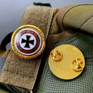 Sa39c909749af4ad9bcfe301c4b8d18ebN 2
