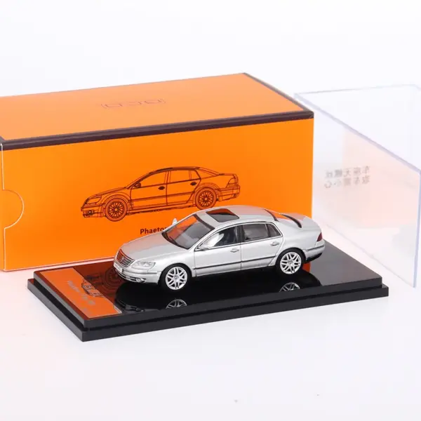 1:64 Scale DuBeeBee Phaeton W12 Alloy Model - Image 3