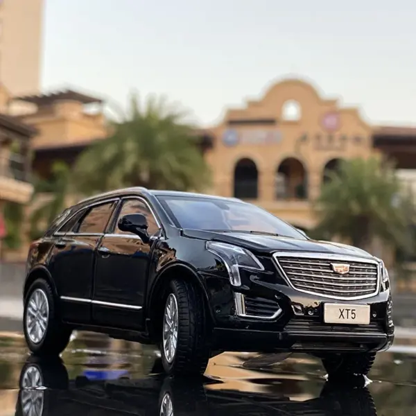 1:32 Scale White Cadillac XT5 Diecast Model - Image 3